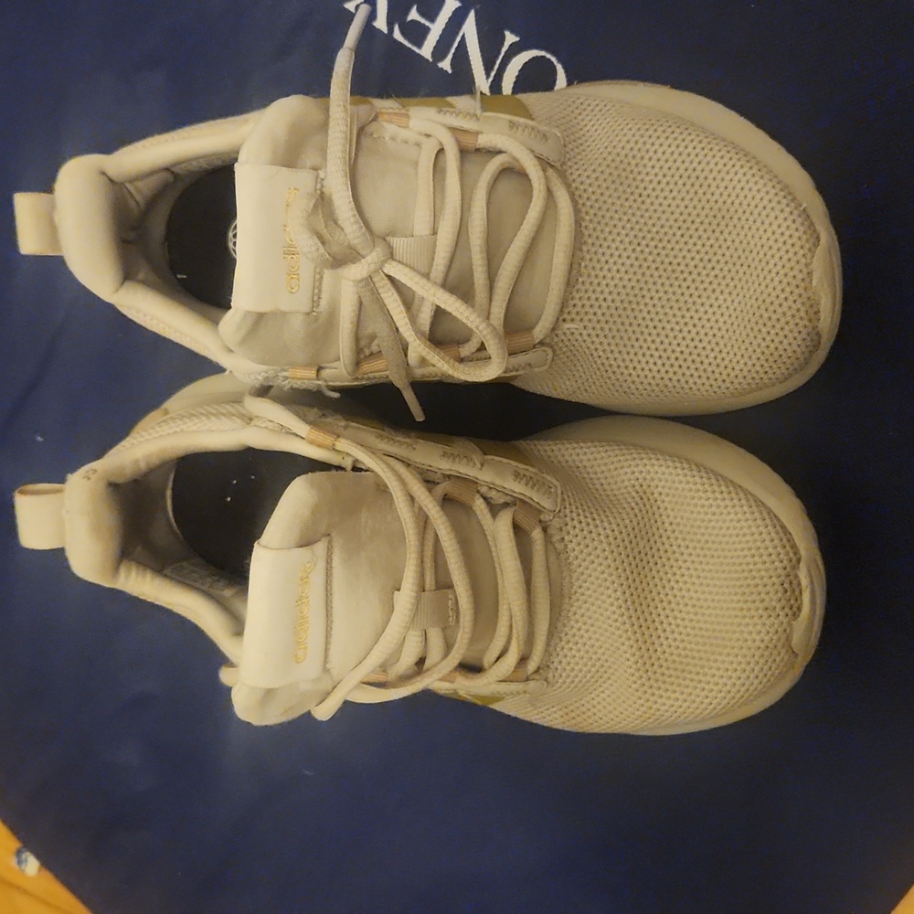 Adidas - Picture 6 of 6